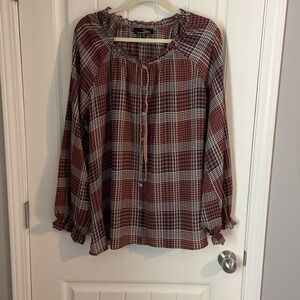 EUC 2X Suzanne Betro Long Sleeve Plaid Blouse